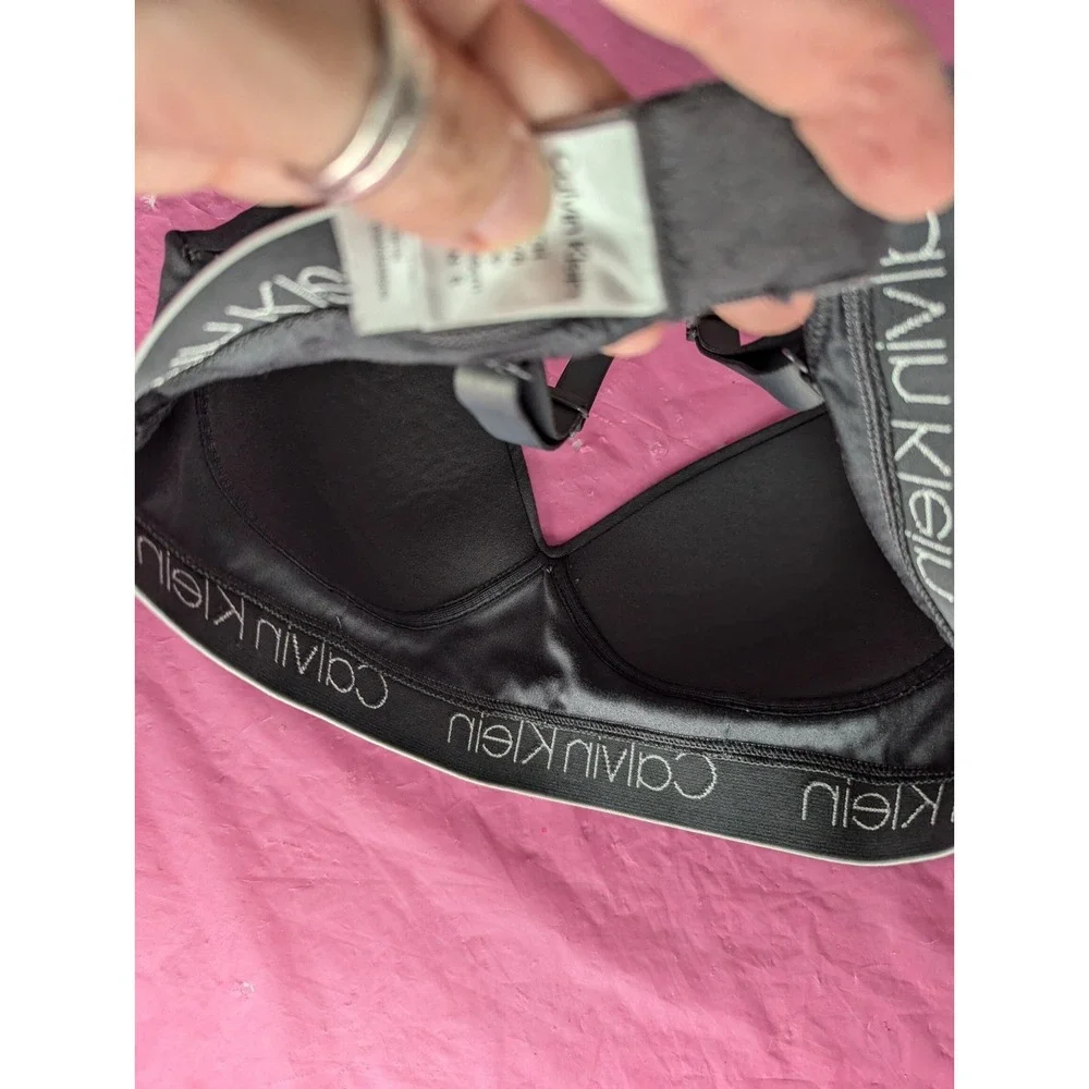 Calvin Klein S gray grey bra no wires wireless light padding‎